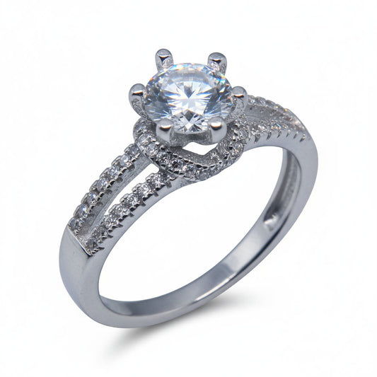 Elegant Silver Solitaire Ring with Zircon Accents